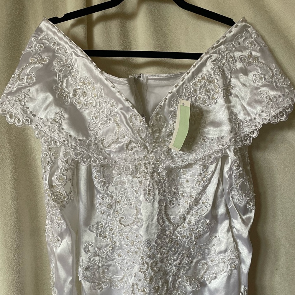Wedding dress